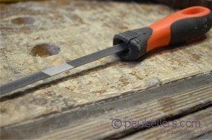 Making a saw file handle in two minutes