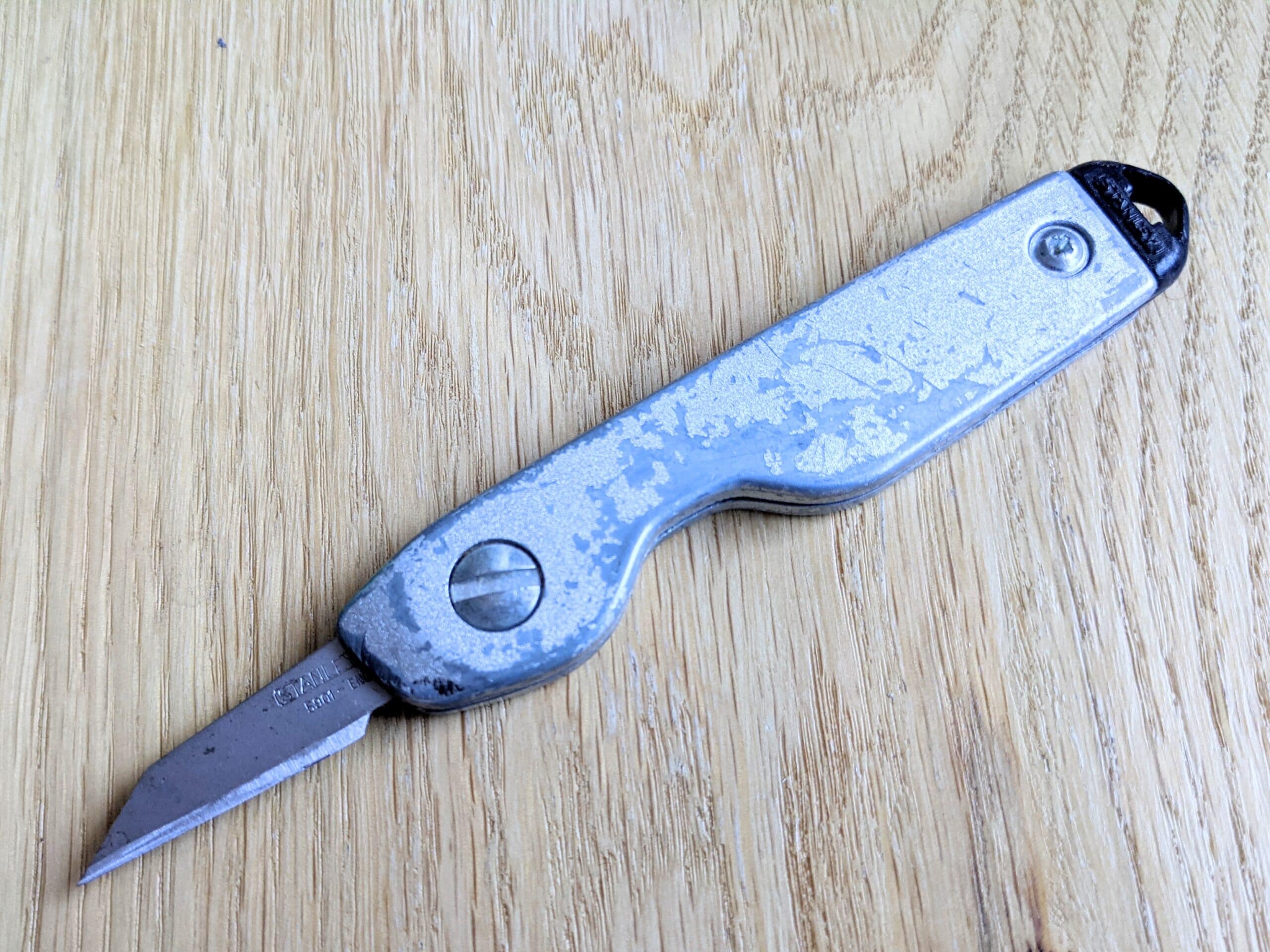 Sharpening Your Pocket Knife Like a Pro: 3 Awesome Methods